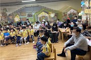 成长，因陪伴而美好 ——记新城花园幼儿园小班年级组家长学校活动